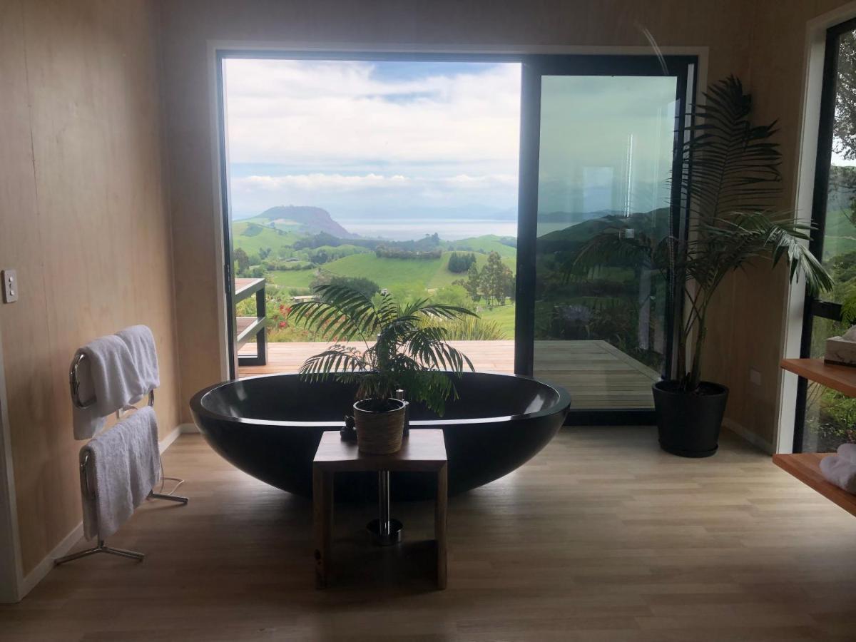 Whakaipo Bay Cabin Retreat אגם טאופו מראה חיצוני תמונה