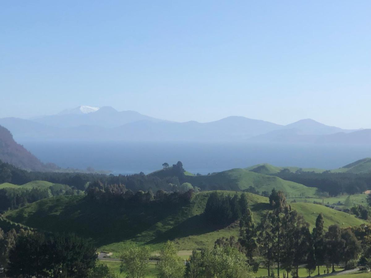 Whakaipo Bay Cabin Retreat אגם טאופו מראה חיצוני תמונה